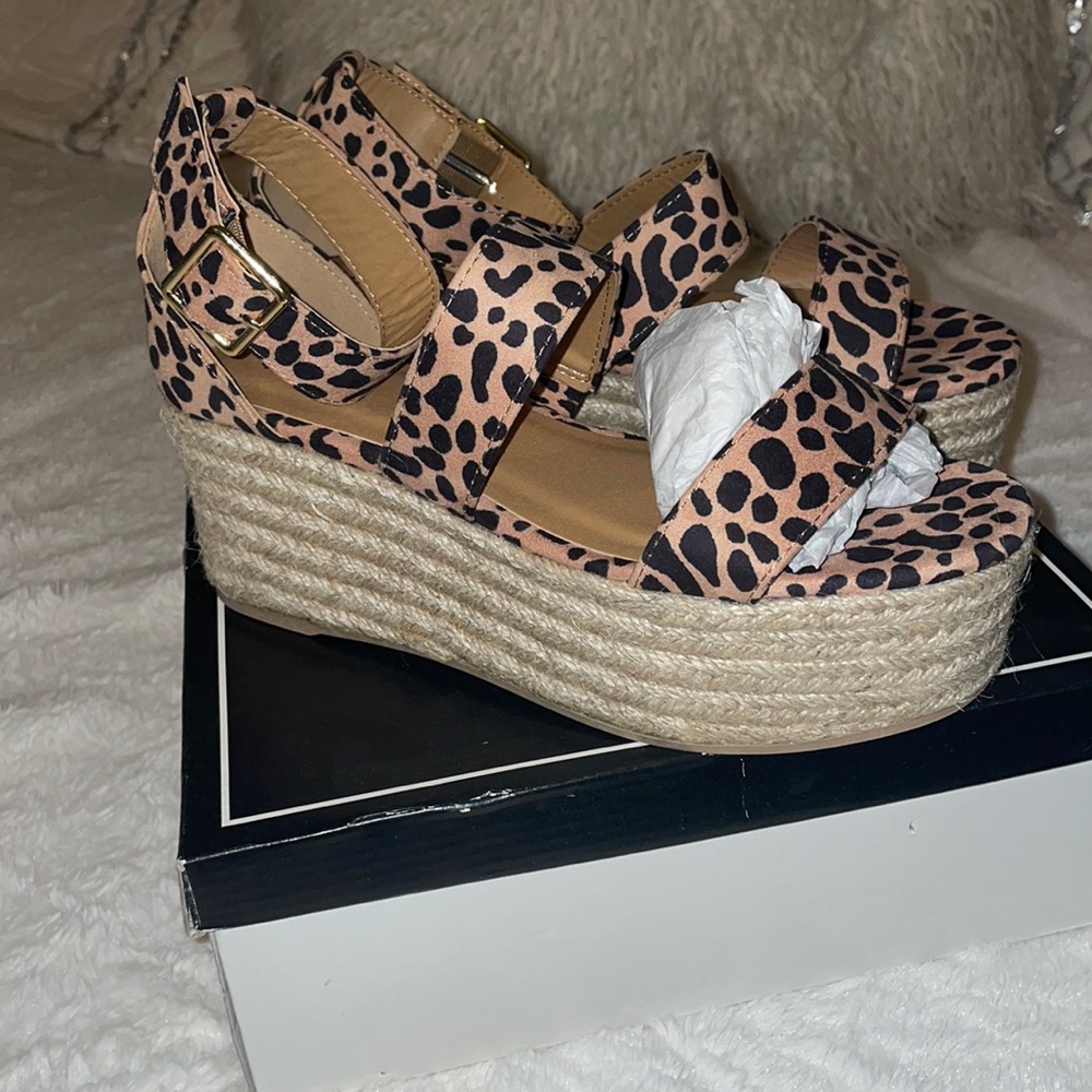 Cheetah Platform Heeled Shoes
